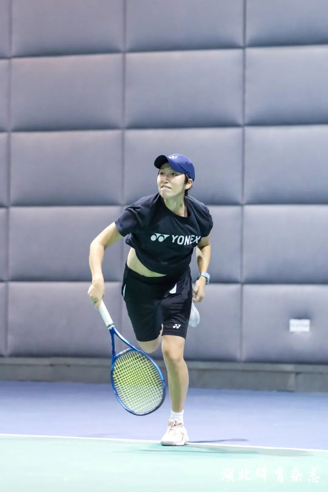 击迫使比利 击迫使比利